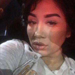 Meet your Posher, Mara